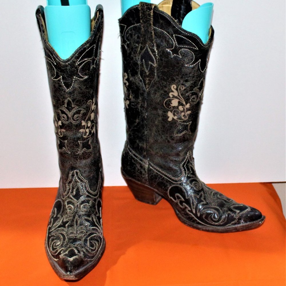 GUC LADIES VINTAGE CORRAL BLACK WEATHERED LIZARD LEATHER BOOTS - SIZE 7